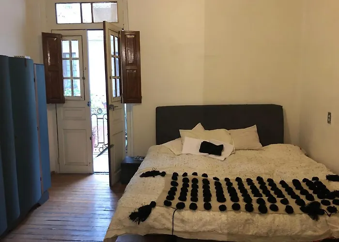 Guest house Spacious And Stylish Suite *